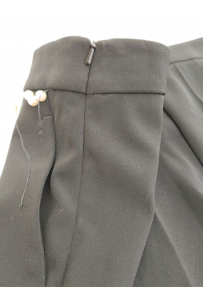 MOSCHINO Černé elegantní krátké šortky s perlami Vel. DE 34 | MOSCHINO | obrázek 6
