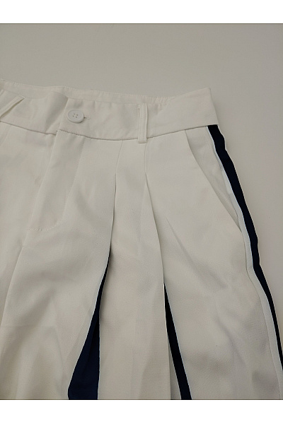 Černobílý komplet košile a široké palazzo kalhoty smart casual Velikost M | Unimoda | obrázek 4