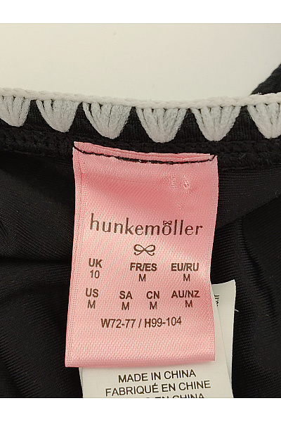 Hunkemoller Černé brazilské plavkové kalhotky vykrojené Velikost M | Hunkemoller | obrázek 5