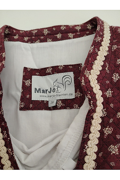 MARJO Červené dirndl šaty s květovaným vzorem a krajkovou zástěrou Velikost DE 36 | MARJO | obrázek 6