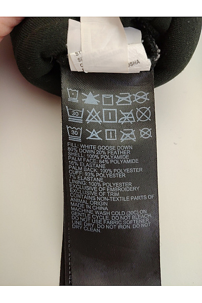 canada goose Černé outdoorové prošívané rukavice Velikost XL | canada goose | obrázek 8