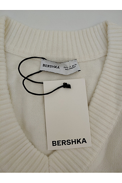 Bershka Bílý dámský pletený pulovr s výstřihem do V Velikost S | Bershka | obrázek 7