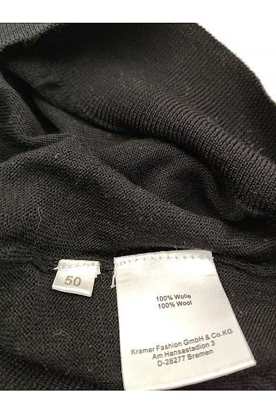 Pánský černý vlněný pulovr s výstřihem do V basic Vel. DE 50 | Unimoda | obrázek 5