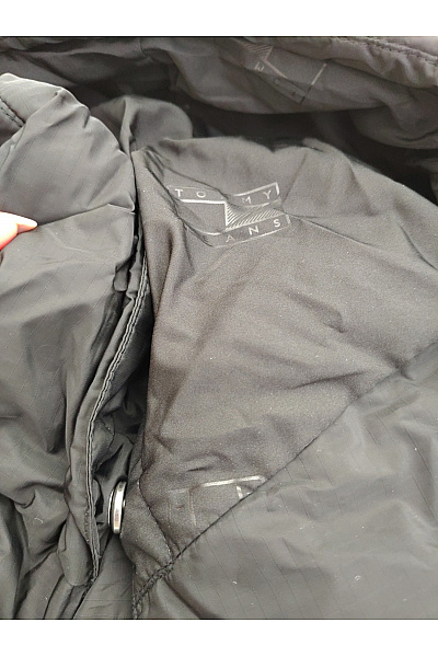 TOMMY HILFIGER Černá prošívaná zimní puffer bunda s kapucí Vel. US XL | TOMMY HILFIGER | obrázek 10