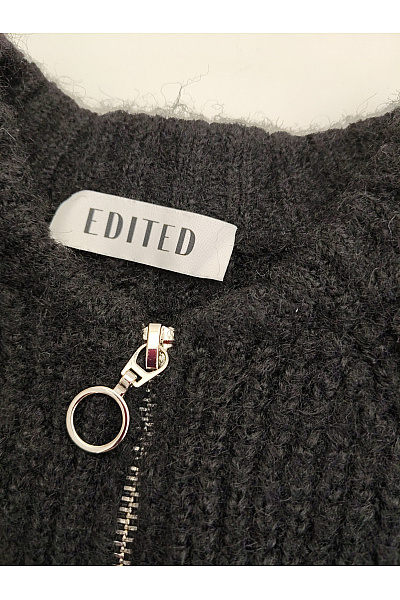 Černý pletený žebrovaný kardigan na zip crop Vel. EU 36 | Unimoda | obrázek 6