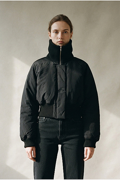 Weekday Černá Bavlněná Bomber Bunda Puffer Krátká Do Pasu Vel. EU M