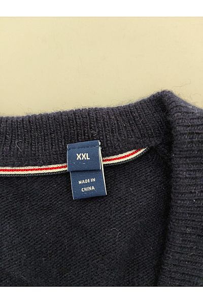 GANT Černý vlněný pulovr s výstřihem do V basic Velikost XXL | GANT | obrázek 6