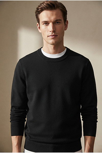 Hugo Boss Černá Bavlněná Mikina Bez Potisku Crewneck Velikost M