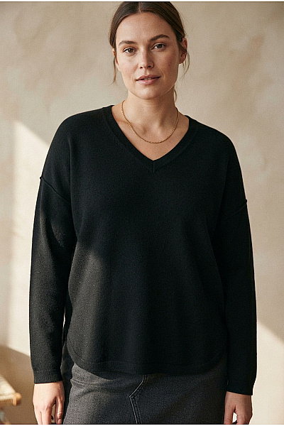 Zwillingsherz Dámský černý Kašmírový Pulovr S Výstřihem Do V Oversized Vel. XL