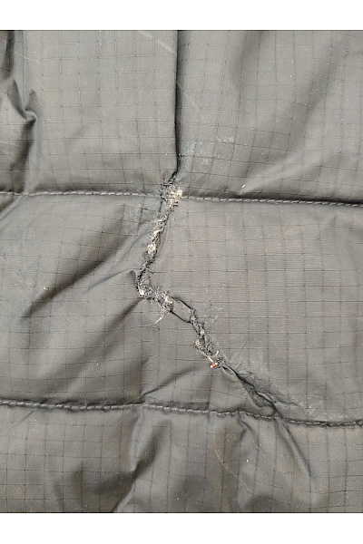 LEVIS chlapecká prošívaná zimní bunda s kapucí Velikost 12A | LEVIS | obrázek 8