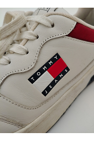TOMMY HILFIGER Pánské tenisky Jeans TJM Retro Basket Ess Bílé Velikost EU 44 | TOMMY HILFIGER | obrázek 5