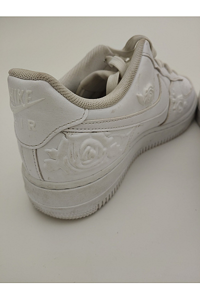Nike tenisky Air Force 1 Low '07 White Roses Bílé Vel. EU 40.5 | Nike | obrázek 4