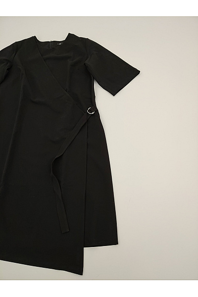 Černé zavinovací šaty s páskem elegantní minimalistické Velikost M | Unimoda | obrázek 3