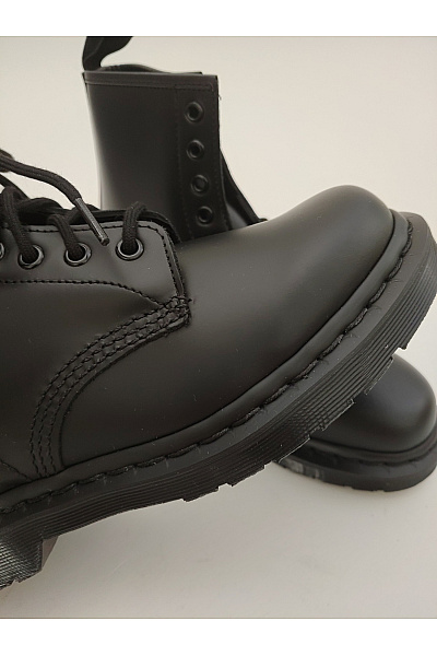 Dr.Martens Černé kotníkové šněrovací boty s kulatou špičkou Velikost 38 | Dr.Martens | obrázek 7