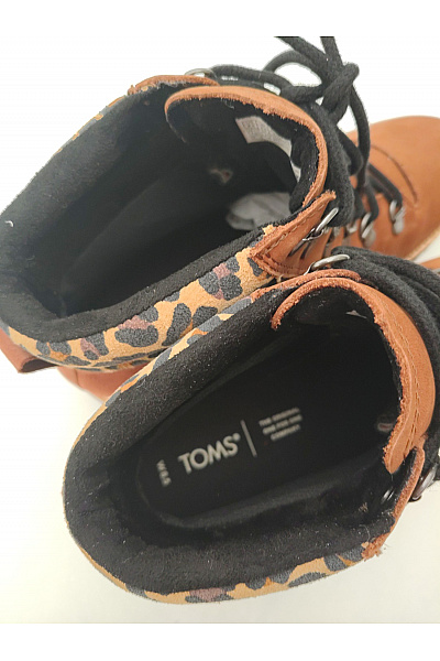 TOMS Hnědé kotníkové boty se zvířecím vzorem šněrovací zimní Vel. 39 | TOMS | obrázek 10