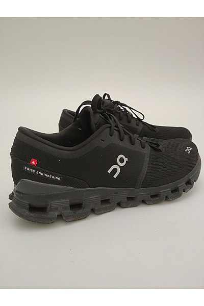 On Pánské tenisky Running Cloud X Černé Velikost US 10 | on  | obrázek 4