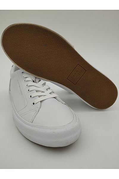 TOMMY HILFIGER Pánské tenisky Vulc Core Low Lth II Ess Bílé Velikost 42 | TOMMY HILFIGER | obrázek 3