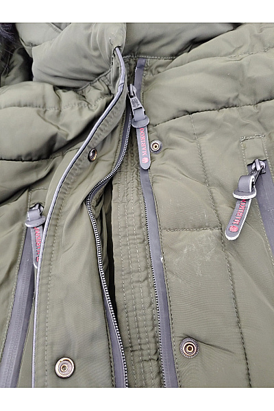 MARIKOO Dámská prošívaná zimní parka s kapucí a kožešinou khaki Velikost XXL | MARIKOO | obrázek 6