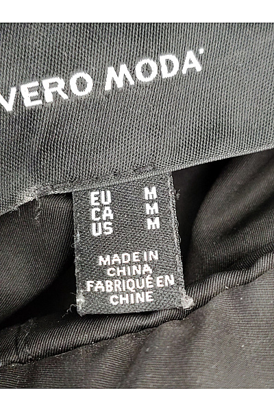 VERO MODA Černá dlouhá prošívaná zimní bunda s kapucí Vel. M | VERO MODA | obrázek 6
