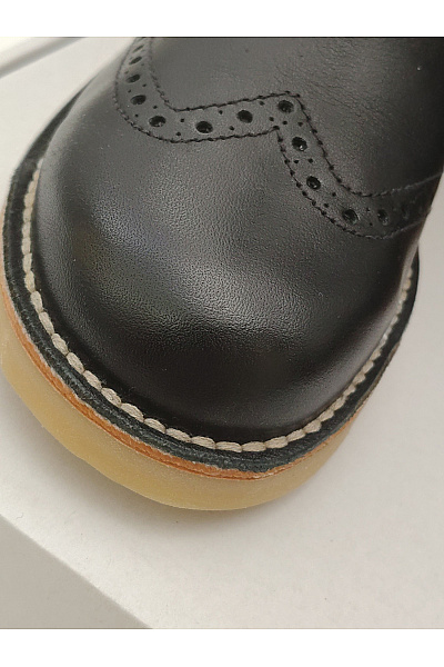 pom Dětské černé kozačky s brogue zdobením na zip Velikost 36 | pom pom | obrázek 9