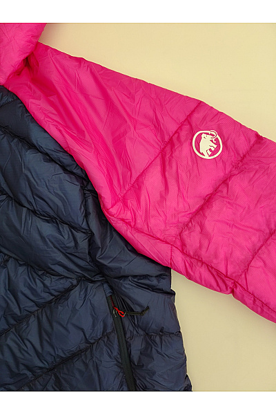 MAMMUT Růžovo-modrá prošívaná zateplená sportovní bunda s kapucí Vel. EU XL | MAMMUT | obrázek 4