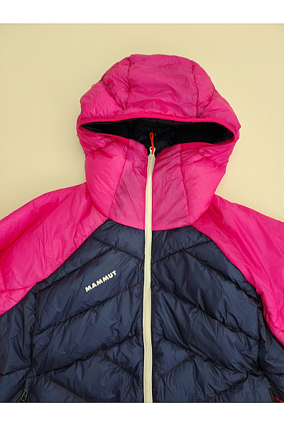 MAMMUT Růžovo-modrá prošívaná zateplená sportovní bunda s kapucí Vel. EU XL | MAMMUT | obrázek 5