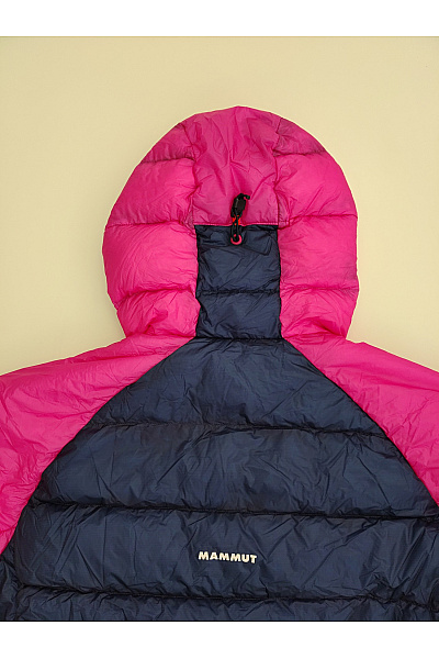 MAMMUT Růžovo-modrá prošívaná zateplená sportovní bunda s kapucí Vel. EU XL | MAMMUT | obrázek 7