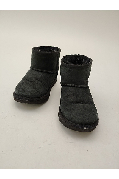 UGG Dětské černé kotníkové válenky s kožíškem Velikost EU 32.5 | UGG | obrázek 3