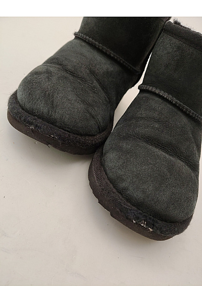 UGG Dětské černé kotníkové válenky s kožíškem Velikost EU 32.5 | UGG | obrázek 6