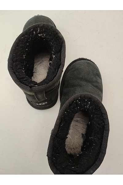 UGG Dětské černé kotníkové válenky s kožíškem Velikost EU 32.5 | UGG | obrázek 9