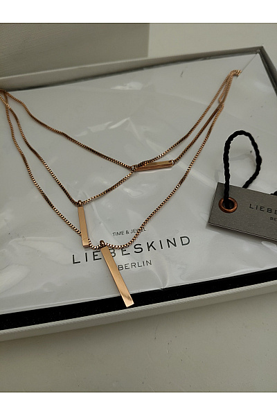 LIEBESKIND Dámský vrstvený náhrdelník s přívěsky růžové zlato | LIEBESKIND | obrázek 3