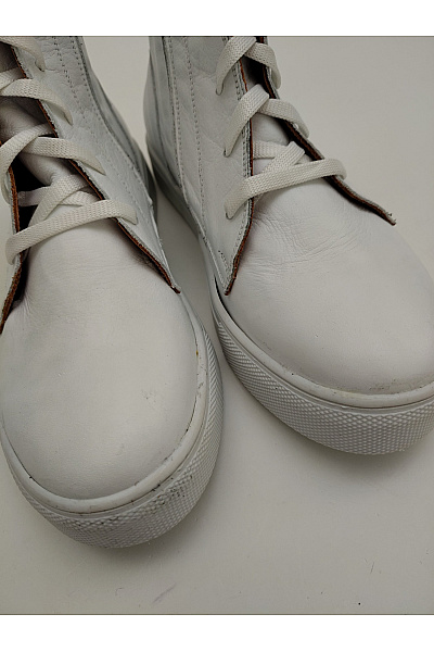Tenisky Lofina Sneaker with a white sole Bílé Vel. 38 | Unimoda | obrázek 4
