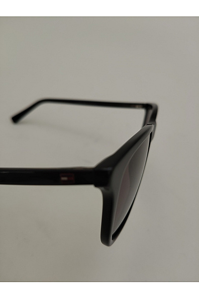TOMMY HILFIGER Černé sluneční brýle obdélníkové smart casual | TOMMY HILFIGER | obrázek 8