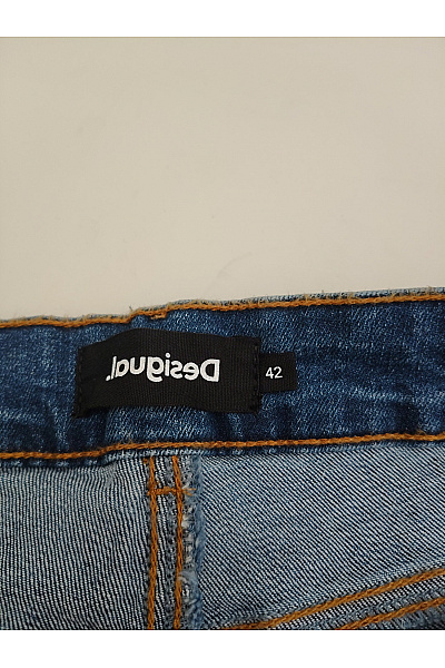 DESIGUAL Modré bavlněné džíny s výšivkou květin a vysokým pasem Vel. EU 42 | DESIGUAL | obrázek 9