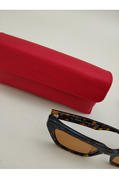 Guess Dámské sluneční brýle kočičí tvar želvovinový vzor | Guess | obrázek 3