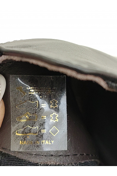 BRITISH PASSPORT Černé kotníkové chelsea boty na vysokém podpatku a platformě | BRITISH PASSPORT | obrázek 11