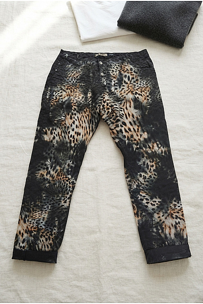 Please Bavlněné Dámské Džíny S Leopardím Potiskem Na Knoflíky