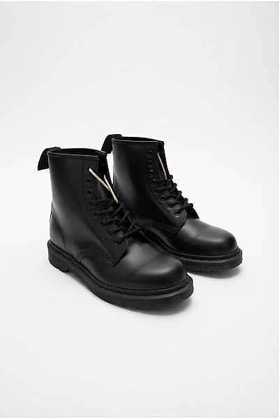 Dr.Martens Černé Kotníkové šněrovací Boty S Kulatou špičkou