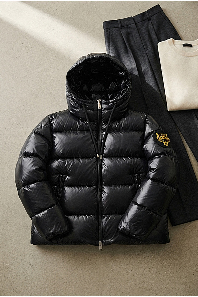 PLEIN SPORT Černá Lesklá Prošívaná Puffer Bunda S Kapucí Velikost IT 42