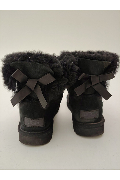 UGG Černé kotníkové válenky s kožíškem zimní Velikost EU 37 | UGG | obrázek 7