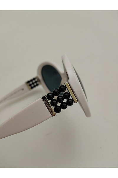 Chanel Bílé oversized sluneční brýle kulaté | Chanel | obrázek 7