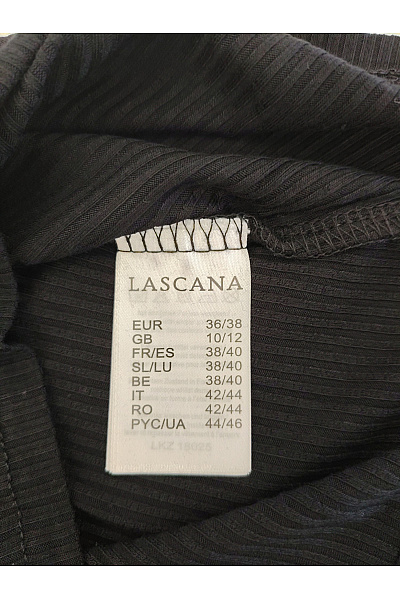 Lasca Černé dámské basic tričko s krátkým rukávem a výstřihem Vel. EU 36/38 | Lasca | obrázek 5