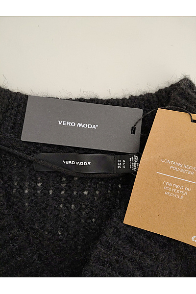 VERO MODA Černý crop pulovr s výstřihem do V a balonovými rukávy Vel. S | VERO MODA | obrázek 7
