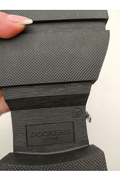 DOCKERS Černé kotníkové boty s kapsičkou na zip podzimní | DOCKERS | obrázek 9