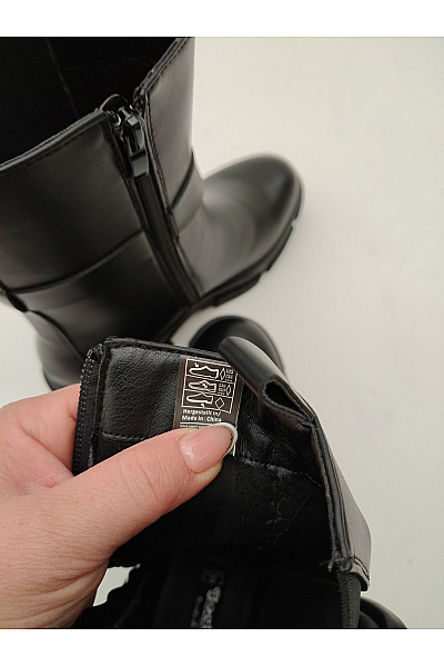 DOCKERS Černé kotníkové boty s kapsičkou na zip podzimní | DOCKERS | obrázek 10