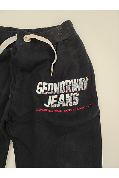 Geographical Norway Černé pánské tepláky s potiskem a gumou na nohavicích Velikost XXL | Geographical Norway | obrázek 4
