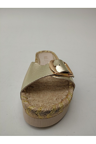 Mandel Sandals Zlaté dámské pantofle na platformě s přezkou Velikost EU 39 | Mandel Sandals | obrázek 6