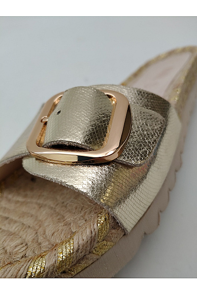 Mandel Sandals Zlaté dámské pantofle na platformě s přezkou Velikost EU 39 | Mandel Sandals | obrázek 7
