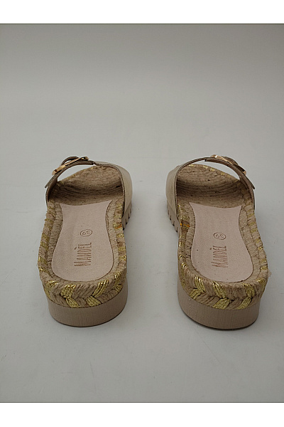 Mandel Sandals Zlaté dámské pantofle na platformě s přezkou Velikost EU 39 | Mandel Sandals | obrázek 9