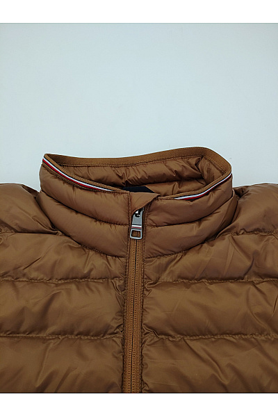 TOMMY HILFIGER Hnědá prošívaná přechodová bunda se zipem | TOMMY HILFIGER | obrázek 6